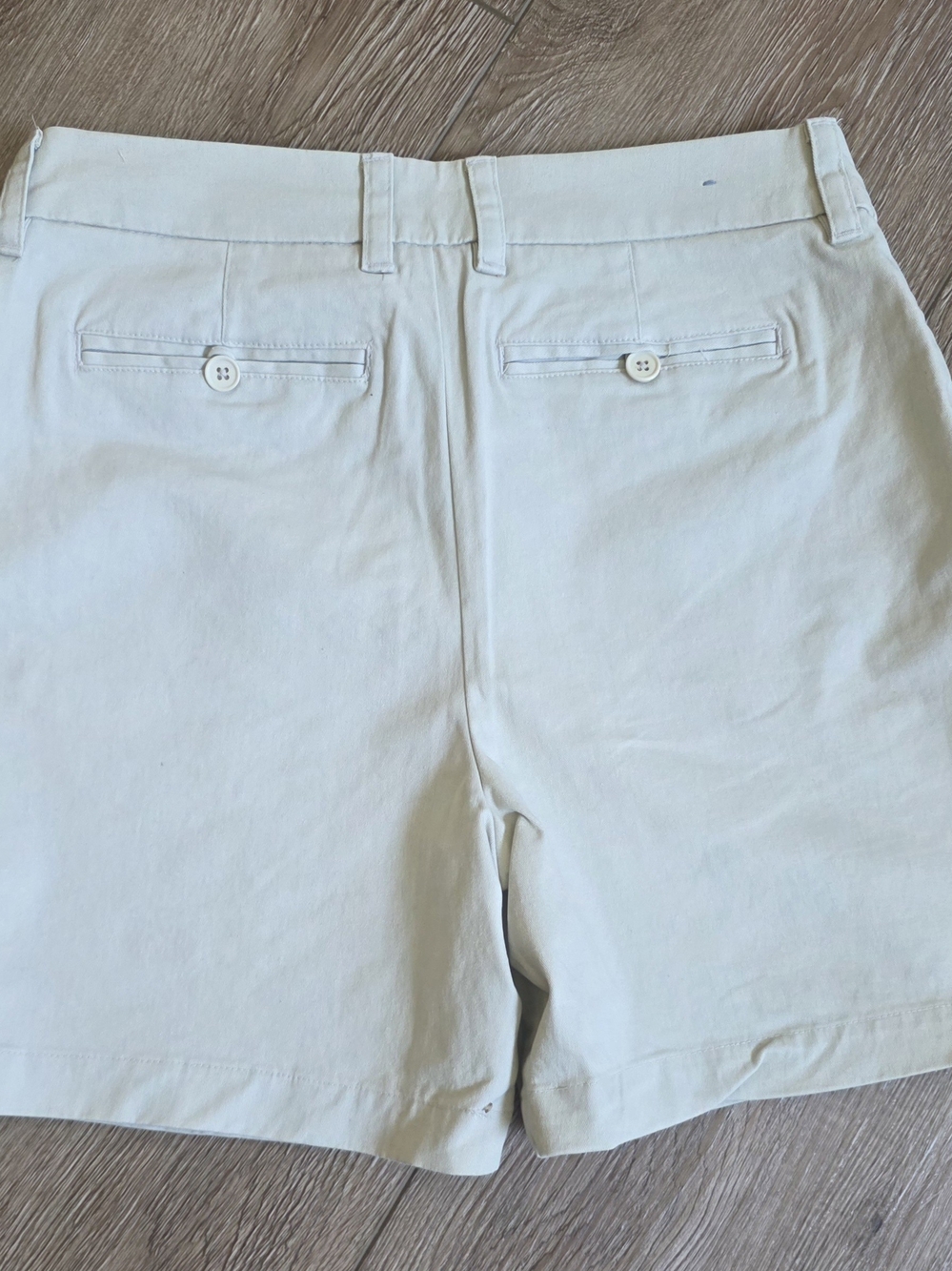Cherokee Women’s Flat-Front Cream Shorts - Picture 2 of 3